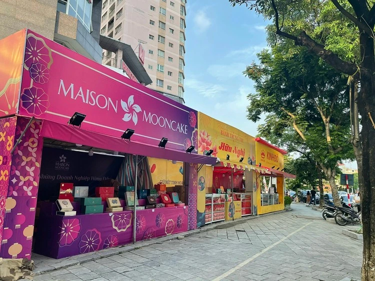 Shop bán bánh Trung thu cần chuẩn bị những loại bao bì nào trước mùa cao điểm?